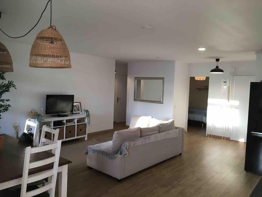 Flc - 3 Bedrooms -max 10 Guests - Gare St Charles 1,5km Hyper Center Marseille