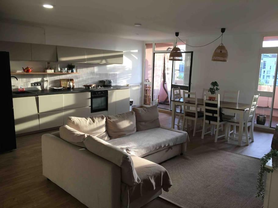 Flc - 3 Bedrooms -max 10 Guests - Gare St Charles 1,5km Hyper Center * Marseilles