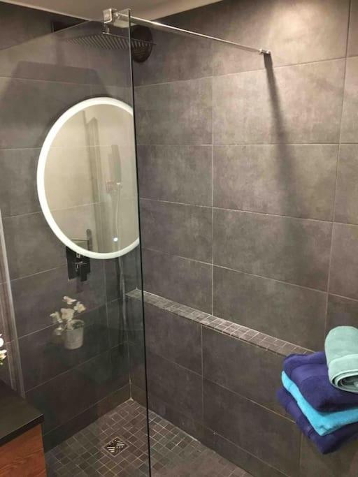 Flc - 3 Bedrooms -max 10 Guests - Gare St Charles 1,5km Hyper Center *